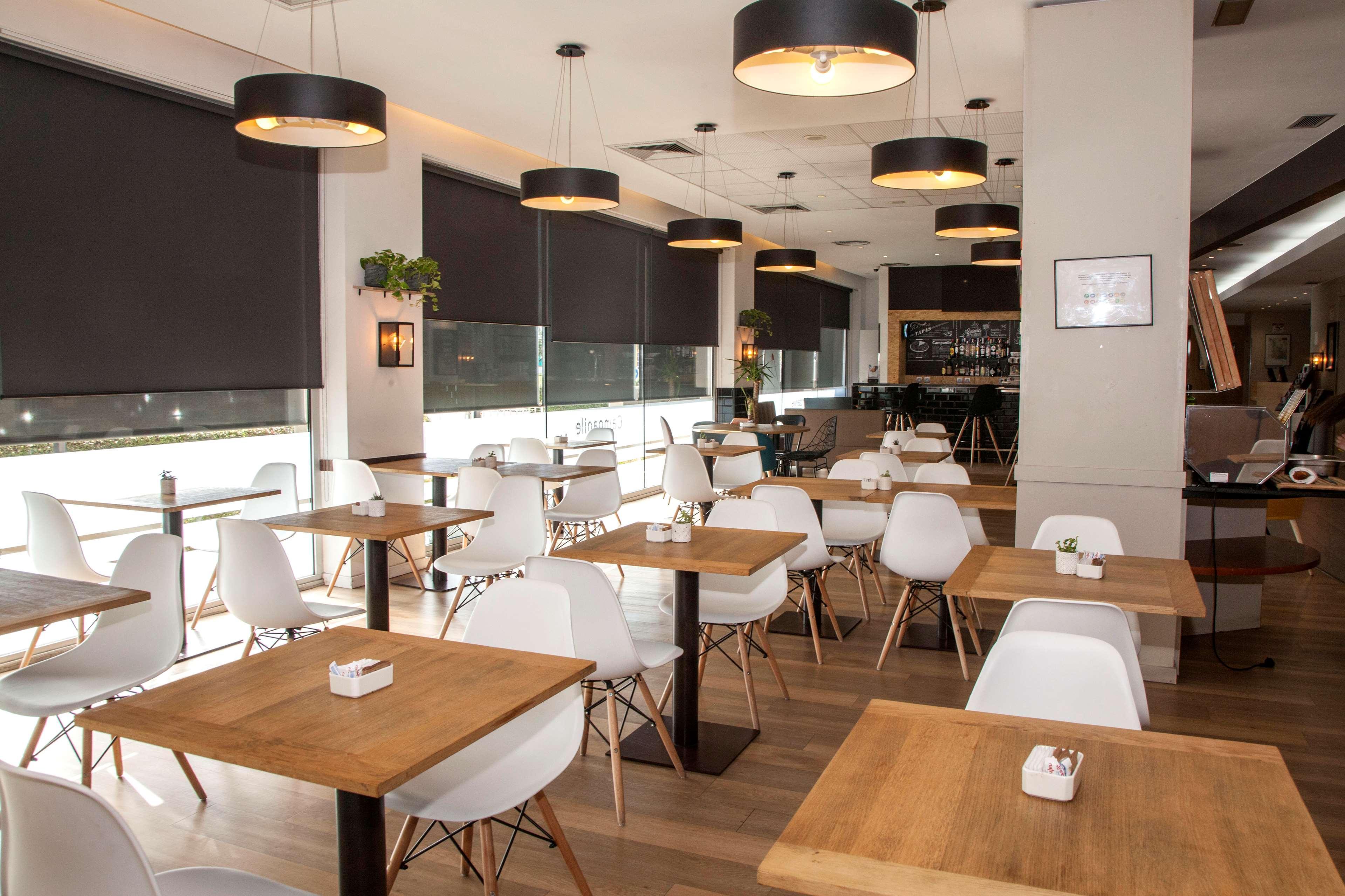 Hotel Travelodge Bcn Cornella Fira 3*