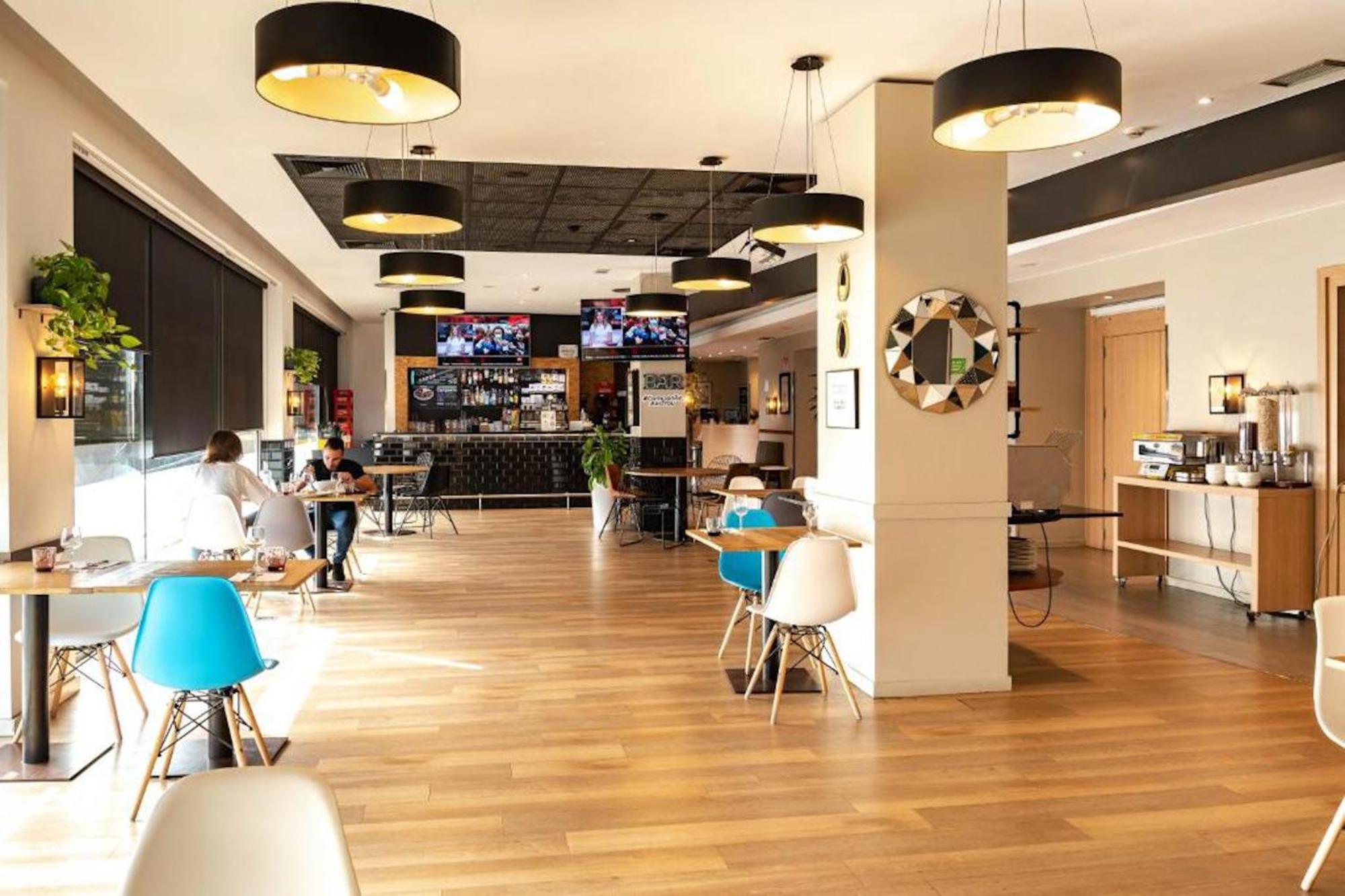 Travelodge Bcn Cornella Fira Hotel